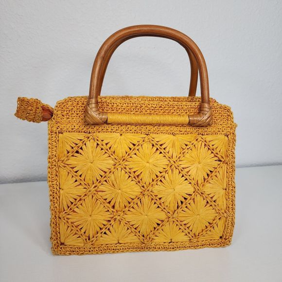 Fossil Yellow Purse - Picture 2 of 7